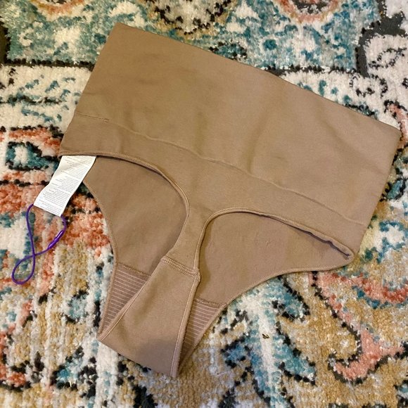 Yummie Liliana Thong in Almond - Picture 6 of 7